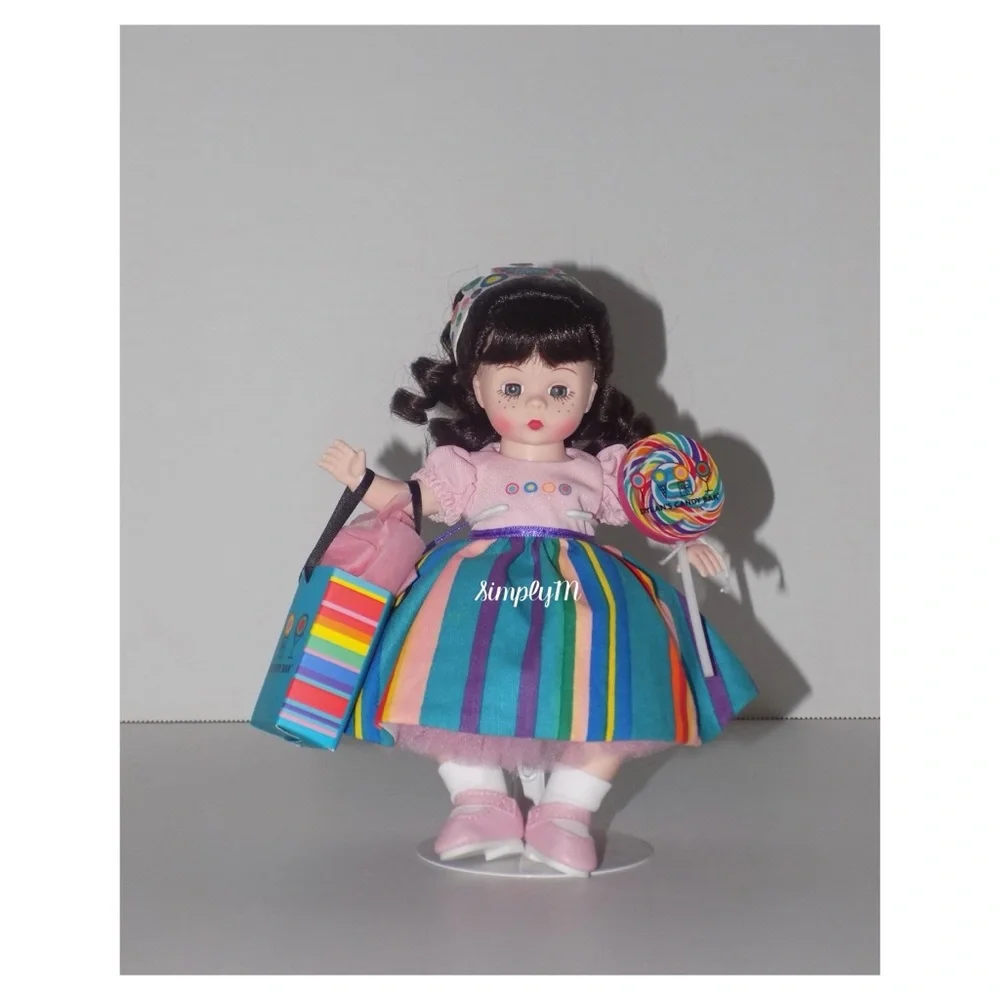 Madame Alexander Dylan’s Candy Bar The Wizard of Oz Doll - Picture 3 of 9